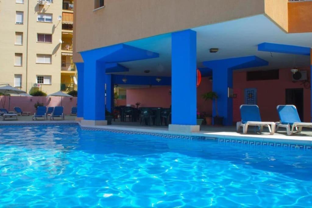 טורמולינוס Apartamento En La Carihuela מראה חיצוני תמונה