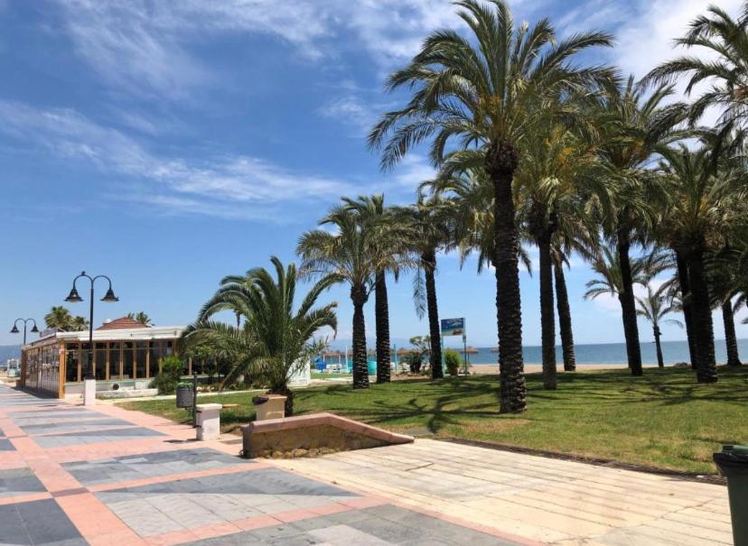 טורמולינוס Apartamento En La Carihuela מראה חיצוני תמונה